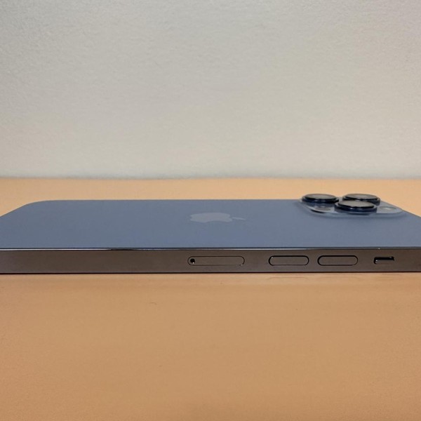 Apple iPhone 13 Pro Max - Unlocked, 1 TB, Sierra Blue, A2484