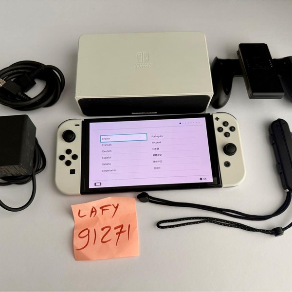 Nintendo Switch - OLED - 64 GB, White