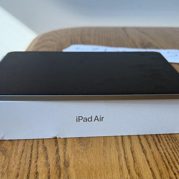 Apple iPad Air 11 inch (M2) 2024 - Unlocked, 256 GB, Blue, A2903