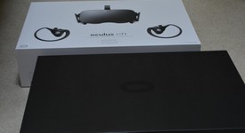 Mint
													Oculus Rift CV1 - Black, photo 1 of 8