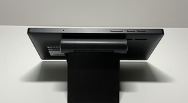 Mint
													Razer Edge - Verizon, Black, 128 GB, 8 GB, 5G, photo 3 of 7