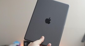 Mint
													Apple iPad 7th Gen - Wi-Fi, Gray, 128 GB, A2197, photo 3 of 6