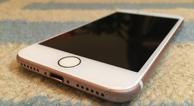 Fair
													Apple iPhone 7 - TracFone, Rose Gold, 32 GB, A1660, photo 4 of 8