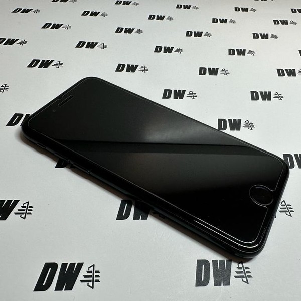 Apple iPhone SE 3rd Gen 2022 - Unlocked, 64 GB, Midnight, A2595