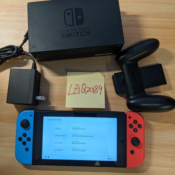 Nintendo Switch - 32 GB, Red & Blue