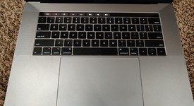 Good
													MacBook Pro 2018 (With Touch Bar) - 15" - I7, Gray, 256 GB, 16 GB, photo 4 of 6