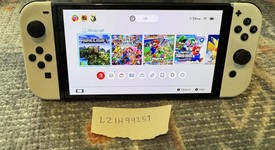 Good
													Nintendo Switch - OLED - White, 64 GB, photo 4 of 8