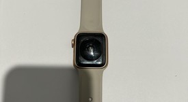 Mint
													Apple Watch SE 1st Gen 40mm - Gold, A2351 - GPS, Aluminum, photo 1 of 8
