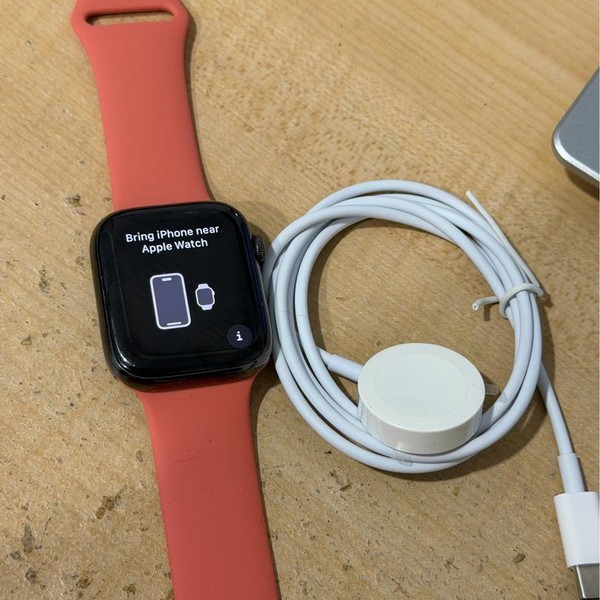 Apple Watch Series 7 45mm - Unlocked, Graphite, A2477 - Cellular, Stainless