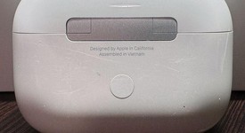 Used
													Apple AirPods Pro 1st Gen - MagSafe Case, photo 5 of 9
