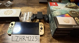 Mint
													Nintendo Switch - OLED - White, 64 GB, The Legend of Zelda: Tears of the Kingdom Edition, photo 3 of 11