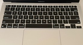 Good
													MacBook Air 2020 - 13" - Apple M1, Silver, 256 GB, 8 GB, photo 2 of 11