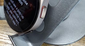 Mint
													Samsung Galaxy Watch4 - Unlocked, Gold, 40mm, photo 5 of 6