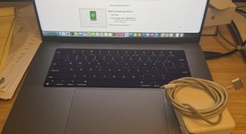 Good
													MacBook Pro 2021 - 16" - Apple M1 Pro 10-core, Gray, 512 GB, 16 GB, photo 1 of 4