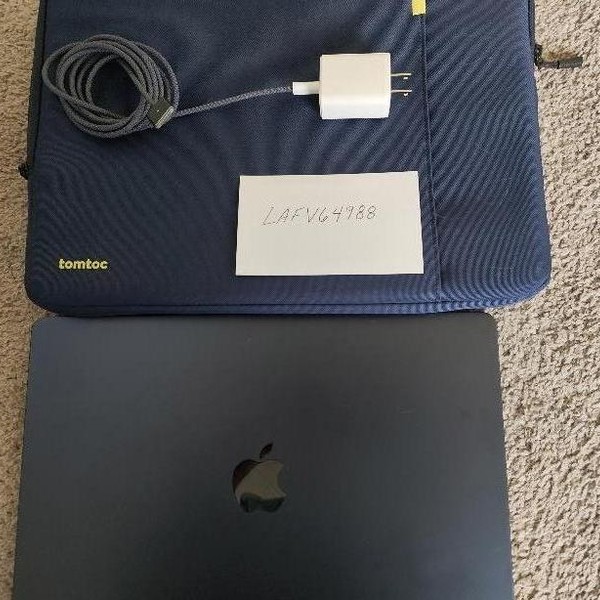 MacBook Air 2024 (M3) - 15 inch - 256 GB, Midnight, 16 GB, Apple M3, 10-core GPU