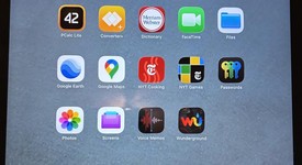 Good
													Apple iPad 9th Gen - Wi-Fi, Gray, 64 GB, A2602, photo 1 of 4