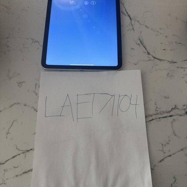 Apple iPad (10th Gen) - Wi-Fi, 256 GB, Silver, A2696