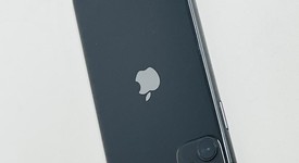 Mint
													Apple iPhone 11 - Unlocked, Black, 64 GB, A2111, photo 2 of 9