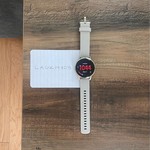 Good Garmin Venu 4 - Lunar Gold, 41 MM