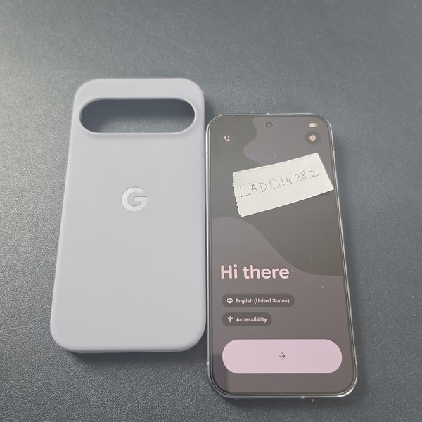 Google Pixel 10 Pro - Unlocked, 128 GB, Moonstone, G4QUR