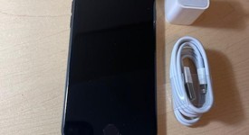 Good
													Apple iPhone SE 2nd Gen 2020 - Unlocked, Black, 64 GB, A2275, photo 3 of 9