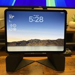 Good Apple iPad Pro 11 inch (M4) 2024 - Unlocked, Black, 256 GB, 8 GB, A2837, Standard Glass