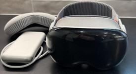 Mint
													Apple Vision Pro - 1 TB, photo 3 of 5