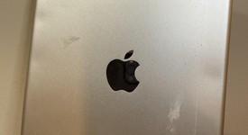 Good
													Apple iPad 5th Gen - Wi-Fi, Silver, 32 GB, A1822, photo 4 of 4