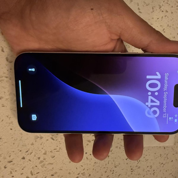 Apple iPhone 16 - Unlocked, 256 GB, White, A3081