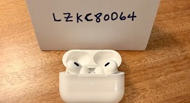 Used
													Apple AirPods Pro 2 - Lightning, photo 2 of 11