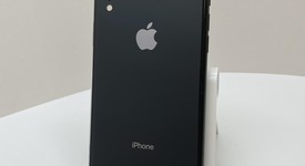 Good
													Apple iPhone Xr - Unlocked, Black, 128 GB, A1984, photo 3 of 6