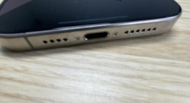 Good
													Apple iPhone 15 Pro Max - Verizon, Natural, 256 GB, A2849, photo 5 of 6
