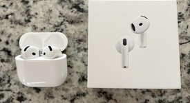 Used
													Apple AirPods 4th Gen - Active Noise Cancellation, photo 5 of 6