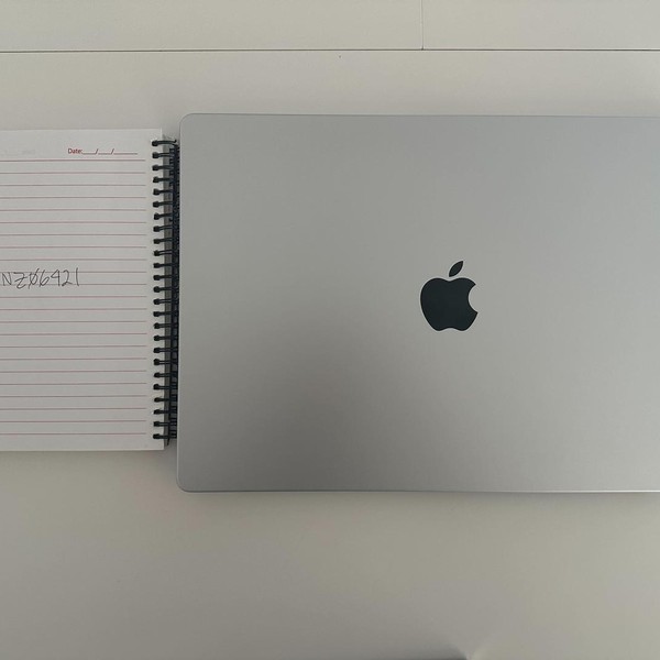 MacBook Pro 2021 - 16 inch - Apple M1 Max, Silver, 1 TB, 32 GB