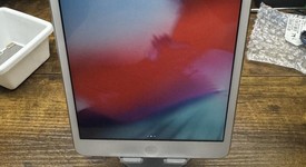 Good
													Apple iPad Mini 2 Retina - Unlocked, White, 16 GB, photo 1 of 5