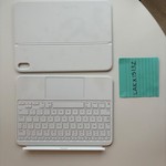 Used Apple Magic Keyboard Folio - White