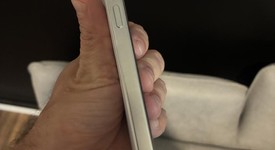 Mint
													Apple iPhone 16 Pro Max - Unlocked, White, 256 GB, A3084, photo 4 of 9