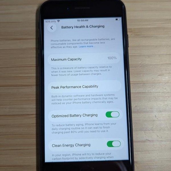 Apple iPhone SE 3rd Gen 2022 - Unlocked, 64 GB, Midnight, A2595