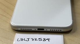 Fair
													Apple iPhone 11 - Unlocked, White, 64 GB, A2111, photo 3 of 5