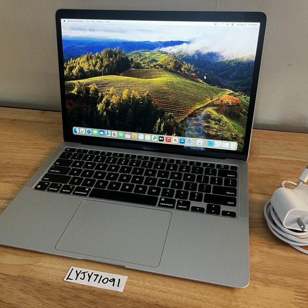 MacBook Air 2020 - 13 inch - 256 GB, Silver, 8 GB, Apple M1