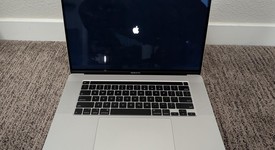 Good
													MacBook Pro 2019 - 16" - I7, Silver, 512 GB, 32 GB, photo 3 of 10