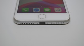Mint
													Apple iPhone 8 Plus - Unlocked, Silver, 64 GB, A1864, photo 2 of 11