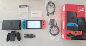 Mint
													Nintendo Switch - Red & Blue, 32 GB, photo 3 of 17