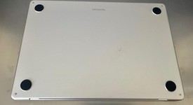 Good
													MacBook Air 2022 - 13" - Apple M2, Starlight, 512 GB, 8 GB, photo 4 of 12