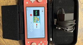 Mint
													Nintendo Switch Lite - Coral, photo 4 of 19