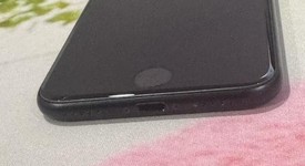 Good
													Apple iPhone SE 2nd Gen 2020 - Unlocked, Black, 128 GB, A2275, photo 4 of 8