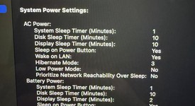 Mint
													MacBook Pro Late 2023 (M3) - 16" - Apple M3 Pro 12-core, Black, 512 GB, 18 GB, 18-core GPU, photo 1 of 9