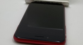 Good
													Apple iPhone SE 2nd Gen 2020 - Unlocked, Red, 64 GB, A2275, photo 4 of 6