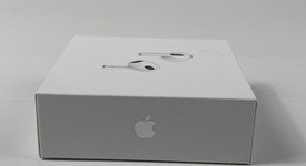 New
													Apple AirPods 3rd Gen - Lightning Case, photo 3 of 6