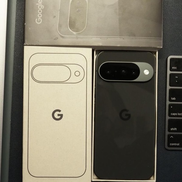 Google Pixel 10 - Unlocked, 128 GB, Obsidian, GLBW0